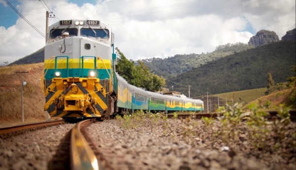 Conheça O Trem De Passageiros Que Liga Minas Gerais Ao Espírito Santo ...